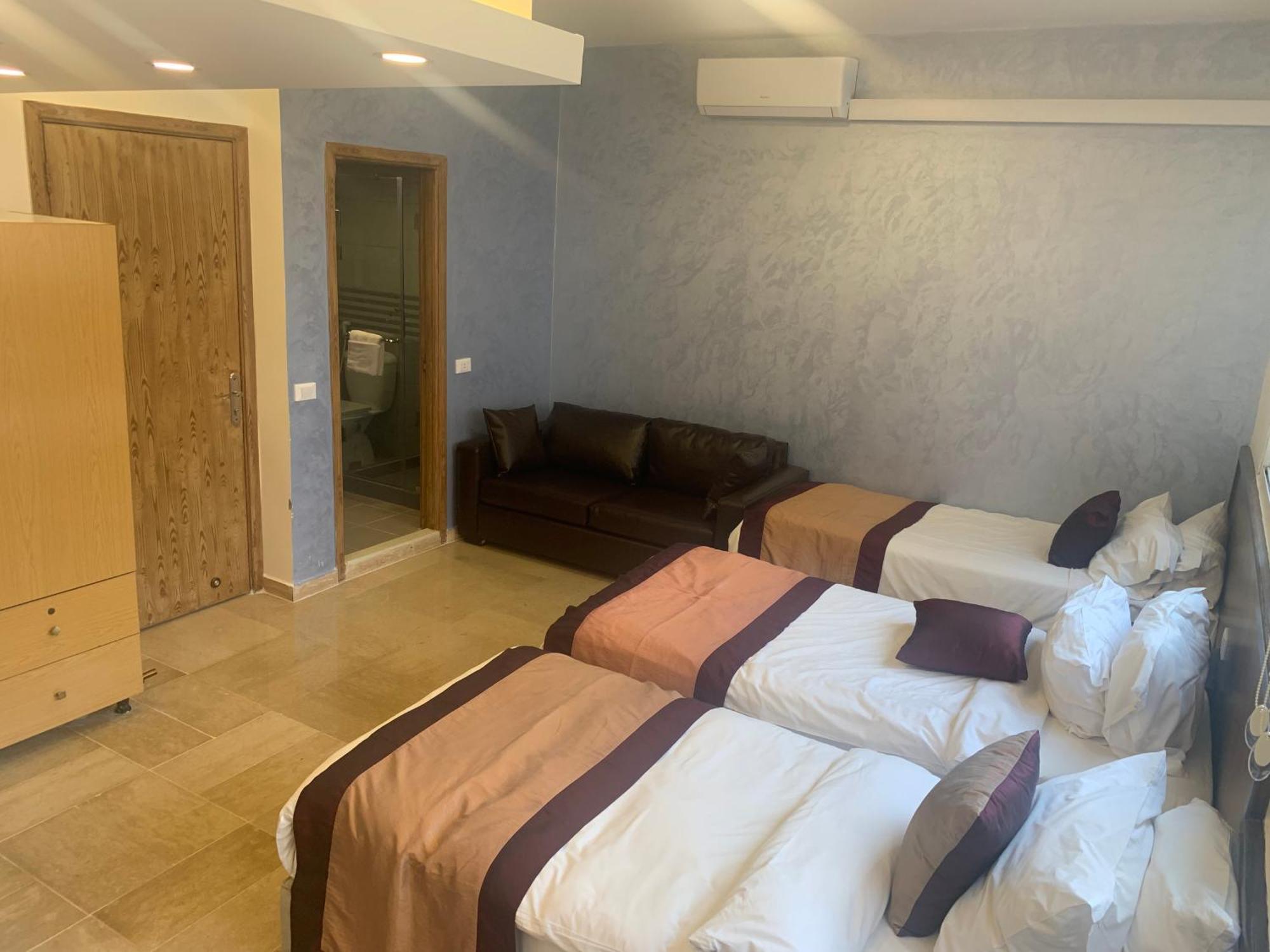 Bliss 3000 Furnished Appartement *
